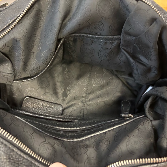 MICHAEL KORS Black Leather Handbag/Shoulder bag! Excellent Condition! - Picture 8 of 10
